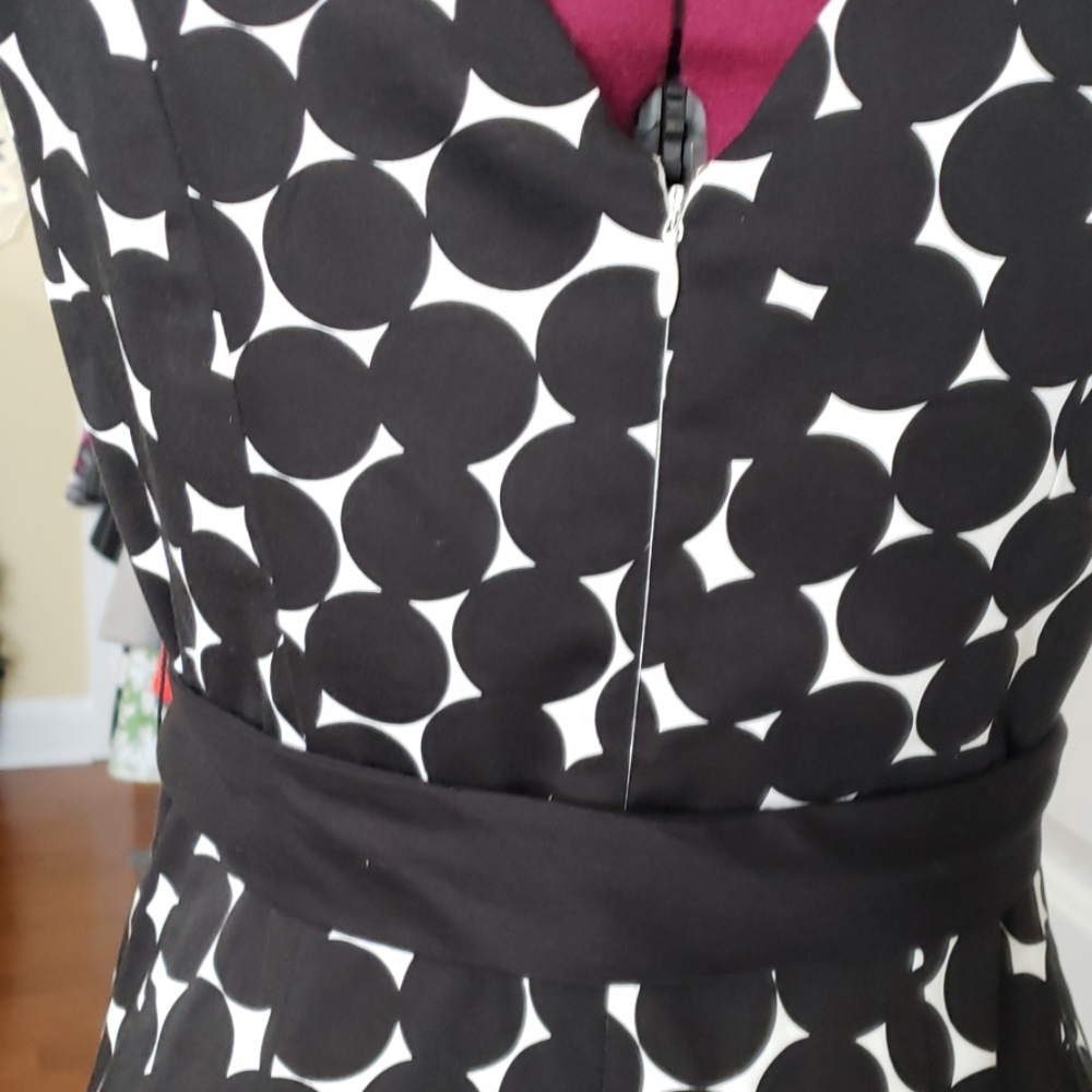 Dress - Picture 4 of 5